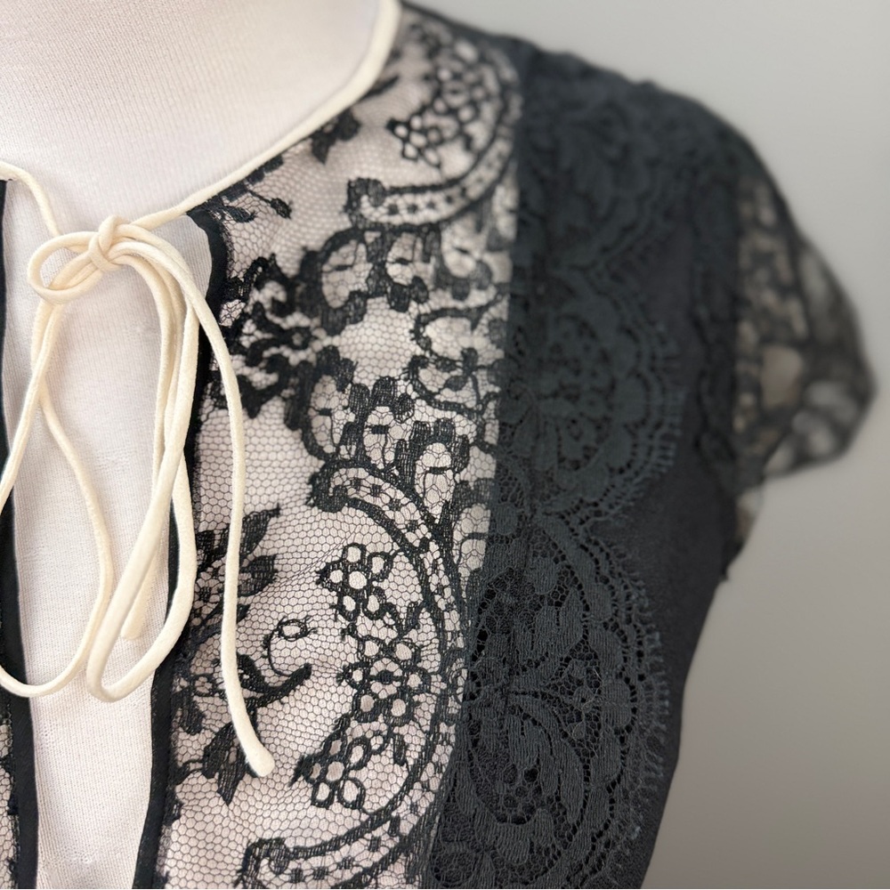 Valentino Italy NWT Black Lace Yoke Cocktail Sheath Dress Sz 6 LBD $1300 - Picture 7 of 13